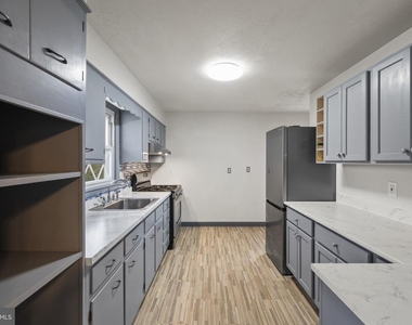 9608 9th Avenue - Photo Thumbnail 8