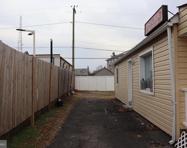 410 Winters Lane - Photo Thumbnail 7