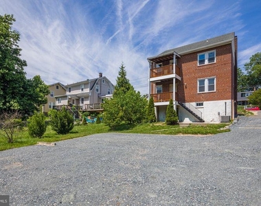 5107 Leeds Avenue - Photo Thumbnail 9