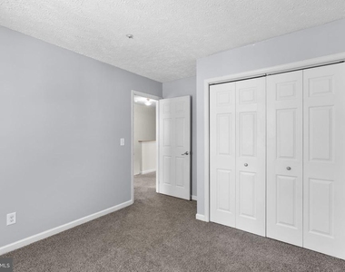 1043 Debbie Avenue - Photo Thumbnail 27