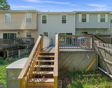 1043 Debbie Avenue - Photo Thumbnail 39