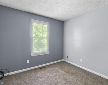 1043 Debbie Avenue - Photo Thumbnail 26
