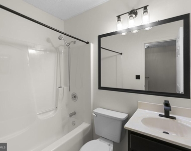 1043 Debbie Avenue - Photo Thumbnail 29