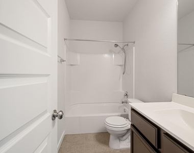 228 Trellis Blvd - Photo Thumbnail 15