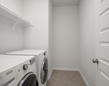 228 Trellis Blvd - Photo Thumbnail 12