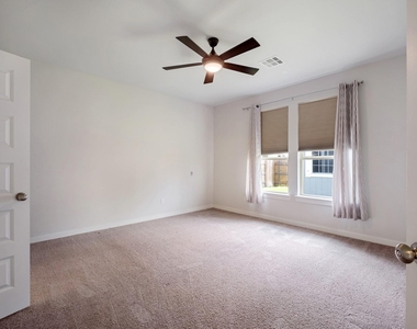 228 Trellis Blvd - Photo Thumbnail 19