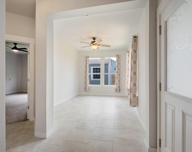 228 Trellis Blvd - Photo Thumbnail 18