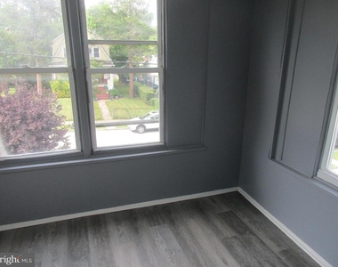 2805 Oakley Avenue - Photo Thumbnail 12