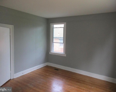 2805 Oakley Avenue - Photo Thumbnail 6