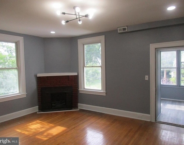 2805 Oakley Avenue - Photo Thumbnail 11