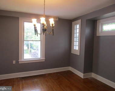 2805 Oakley Avenue - Photo Thumbnail 13