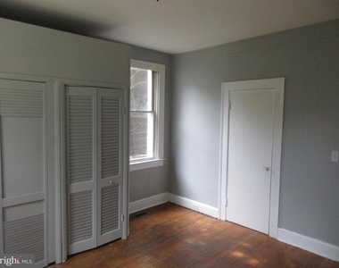 2805 Oakley Avenue - Photo Thumbnail 8