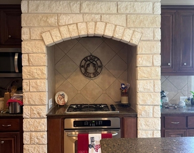 372 Limestone Trl - Photo Thumbnail 8