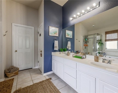 6819 Telluride Trl - Photo Thumbnail 14