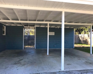 902 N Wall St - Photo Thumbnail 11