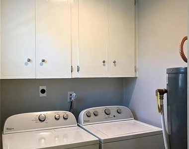 902 N Wall St - Photo Thumbnail 10