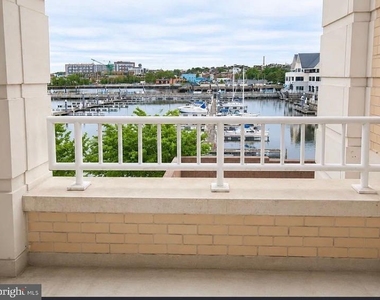 100 Harborview Drive - Photo Thumbnail 11