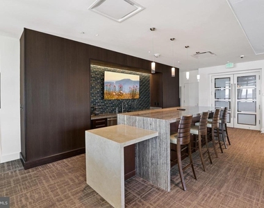 100 Harborview Drive - Photo Thumbnail 29