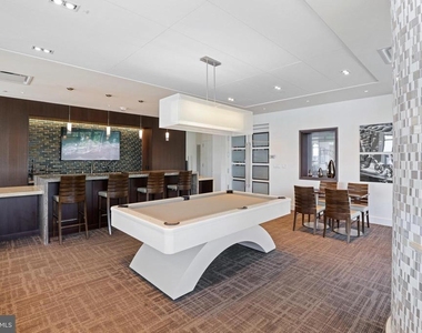 100 Harborview Drive - Photo Thumbnail 30
