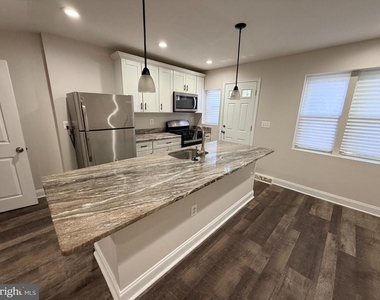 607 Cheraton Road - Photo Thumbnail 3