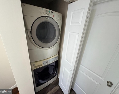 607 Cheraton Road - Photo Thumbnail 13