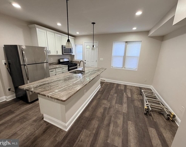 607 Cheraton Road - Photo Thumbnail 4