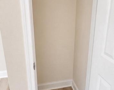 1433 W Lombard Street - Photo Thumbnail 12