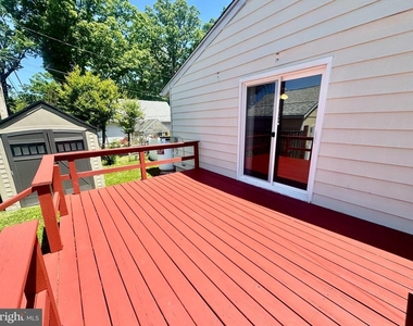 4740 Frederick Avenue - Photo Thumbnail 15