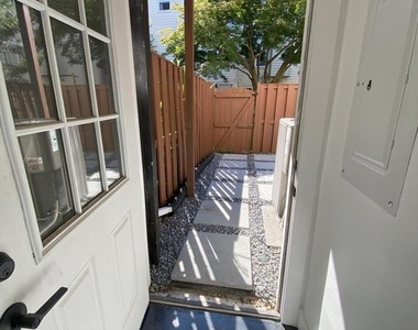 1699 Hart Court - Photo Thumbnail 40