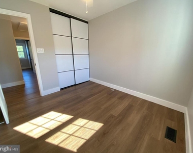 1699 Hart Court - Photo Thumbnail 33