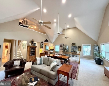 110 Annapolis Street - Photo Thumbnail 13