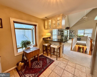 110 Annapolis Street - Photo Thumbnail 7