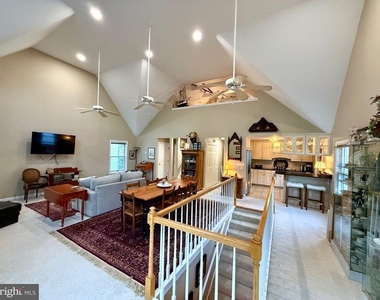 110 Annapolis Street - Photo Thumbnail 4