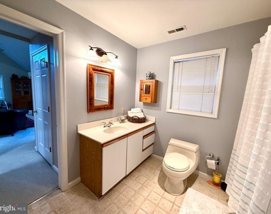 110 Annapolis Street - Photo Thumbnail 17