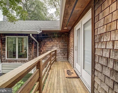 1121 Tyler Avenue - Photo Thumbnail 17