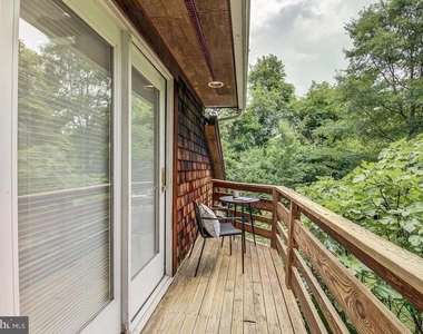 1121 Tyler Avenue - Photo Thumbnail 14
