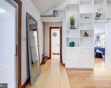 1121 Tyler Avenue - Photo Thumbnail 15