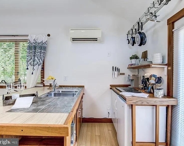 1121 Tyler Avenue - Photo Thumbnail 1