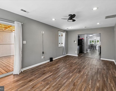765 202nd Street - Photo Thumbnail 10
