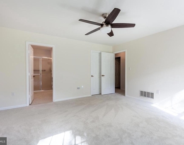 2782 Rudder Drive - Photo Thumbnail 5