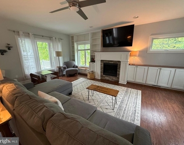307 Valley Road - Photo Thumbnail 4