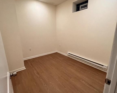 9 E 26th Street - Photo Thumbnail 4