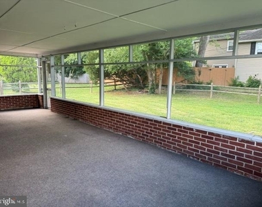 1807 Graywell Road - Photo Thumbnail 12