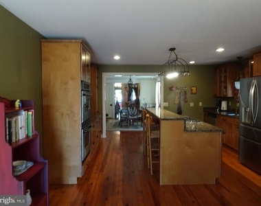 43 W 5th Street - Photo Thumbnail 7