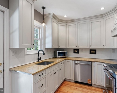 112 W Park Place - Photo Thumbnail 15