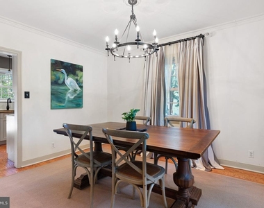 112 W Park Place - Photo Thumbnail 6