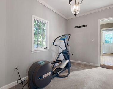 112 W Park Place - Photo Thumbnail 14