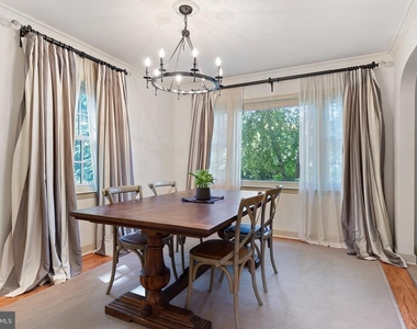 112 W Park Place - Photo Thumbnail 7