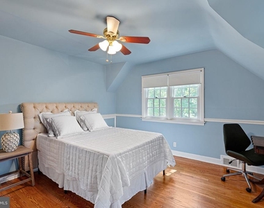 112 W Park Place - Photo Thumbnail 10