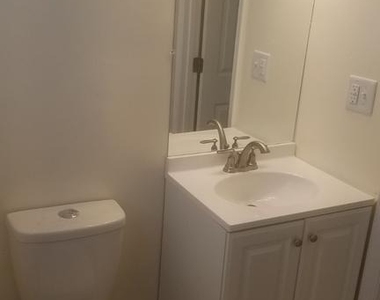 4630 Brooks Street Ne - Photo Thumbnail 4
